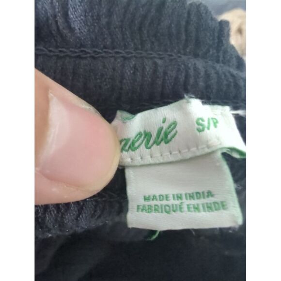 Aerie Womens Black Elastic Band Ruffle Mini Skirt Size Small - Picture 6 of 6